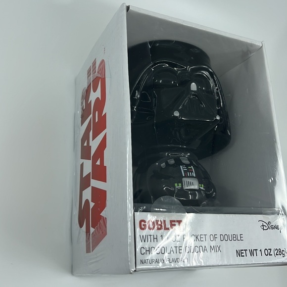 The Ultimate Sith Sip: Darth Vader Goblet with Hot Chocolate Mix - Picture 2 of 10